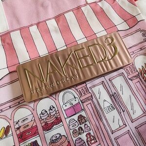 Urban Decay Naked 3 Eyeshadow Palette